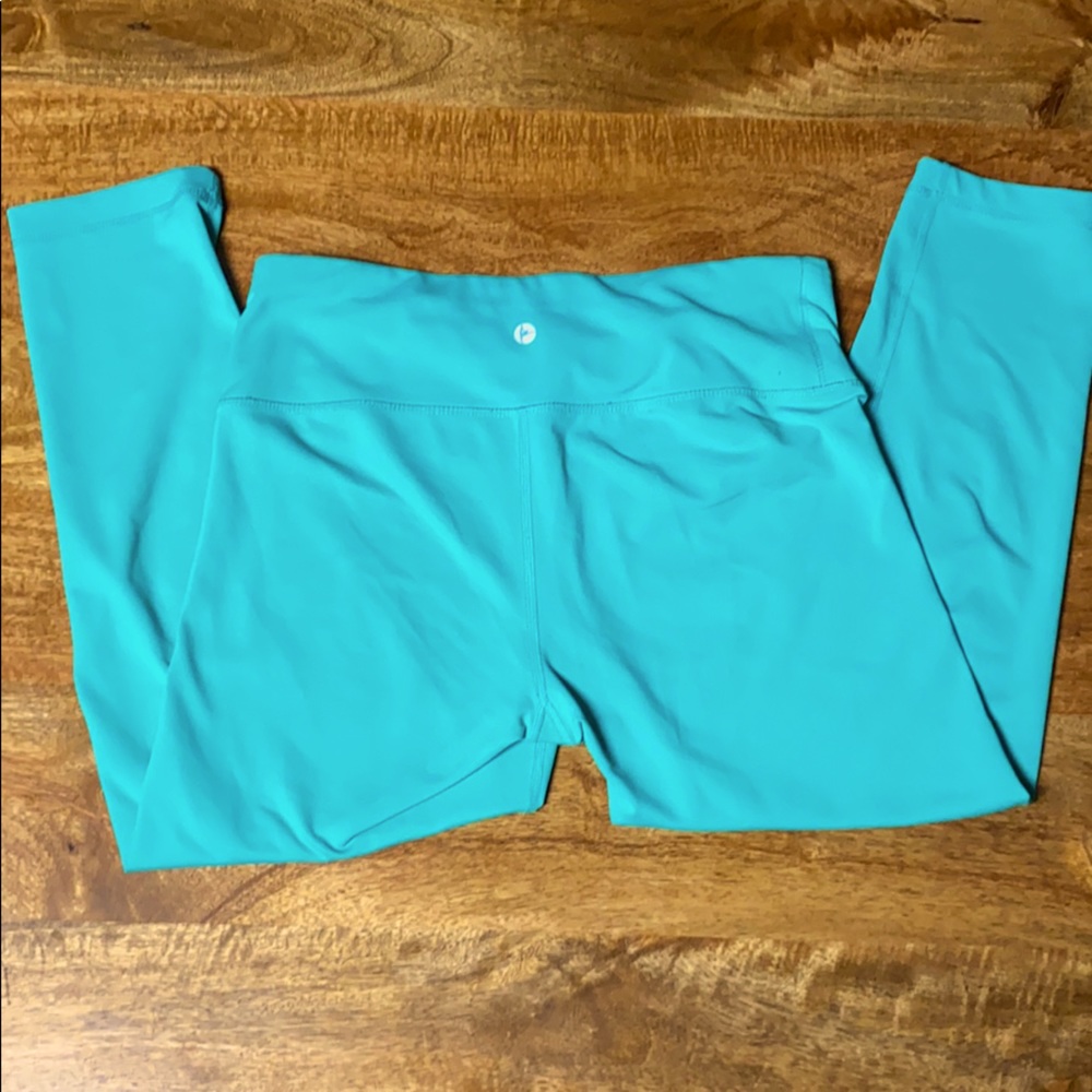 Capri yoga leggings